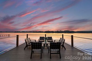 138 Lakefront Drive, Mooresville, NC 28117