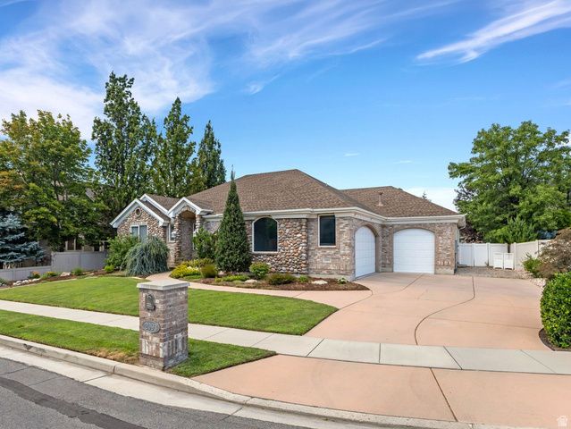 2093 E 9510 S, Sandy, UT 84092