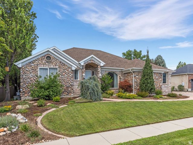 2093 E 9510 S, Sandy, UT 84092