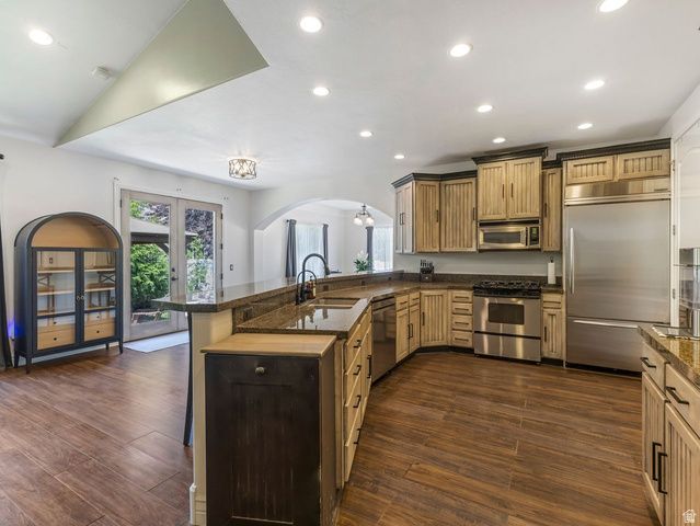 2093 E 9510 S, Sandy, UT 84092