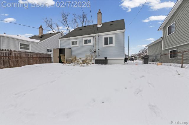 125 Tecumseh Street, Clawson, MI 48017