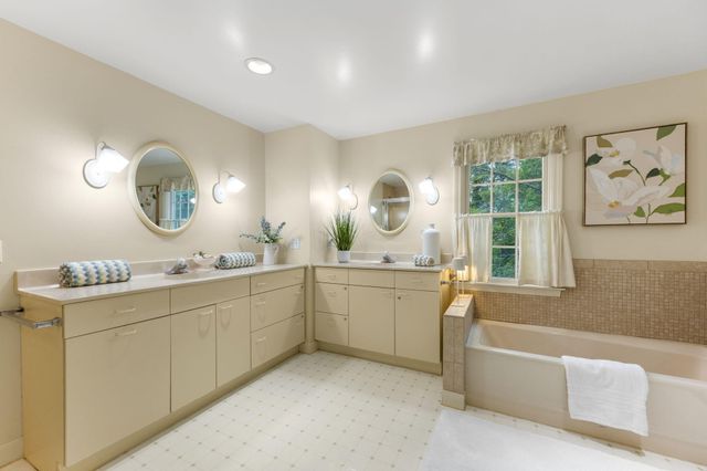 15 Mill Pond Road, Orleans, MA 02653