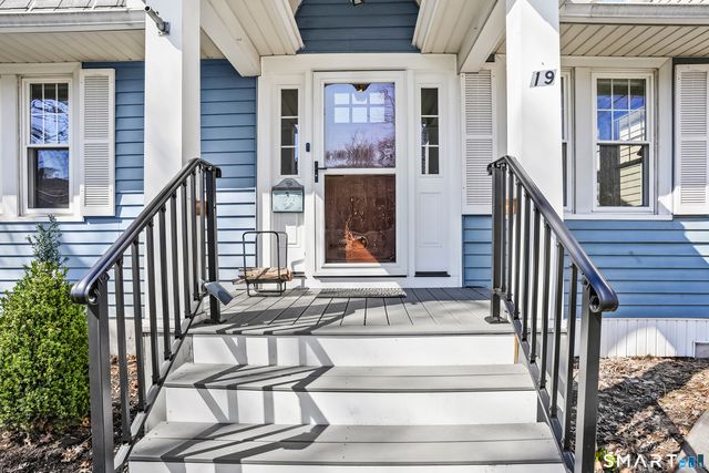 19 Westfield Road, West Hartford, CT 06119