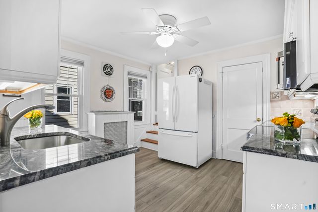 19 Westfield Road, West Hartford, CT 06119