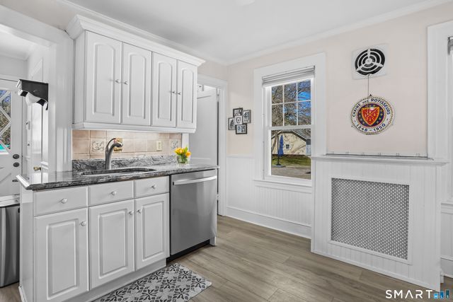 19 Westfield Road, West Hartford, CT 06119