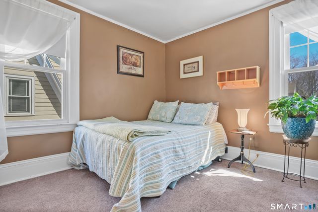 19 Westfield Road, West Hartford, CT 06119