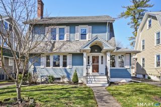 19 Westfield Road, West Hartford, CT 06119