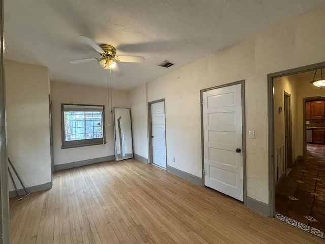 735 Colonial Road, West Palm Beach, FL 33405