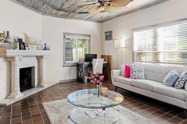 735 Colonial Road, West Palm Beach, FL 33405