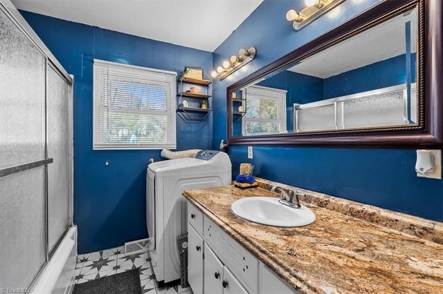 1236 Pepperidge Road, Asheboro, NC 27205