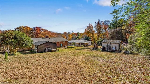 1236 Pepperidge Road, Asheboro, NC 27205