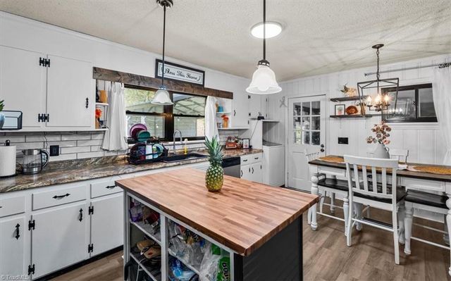 1236 Pepperidge Road, Asheboro, NC 27205