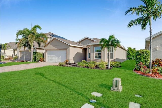 3477 Acapulco CIR, Cape Coral, FL 33909
