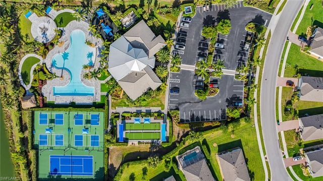 3477 Acapulco CIR, Cape Coral, FL 33909