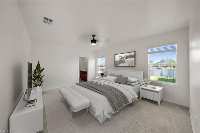 3477 Acapulco CIR, Cape Coral, FL 33909