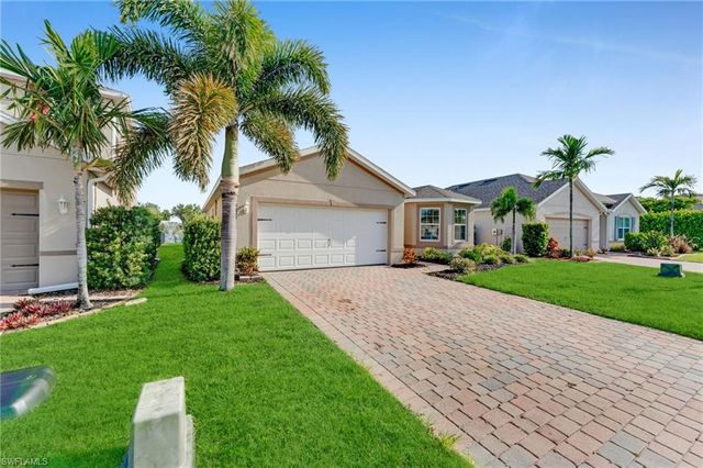 3477 Acapulco CIR, Cape Coral, FL 33909
