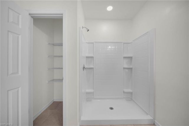 3477 Acapulco CIR, Cape Coral, FL 33909