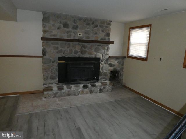 195 BEEBETOWN RD, Hammonton, NJ 08037