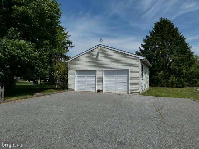 195 BEEBETOWN RD, Hammonton, NJ 08037