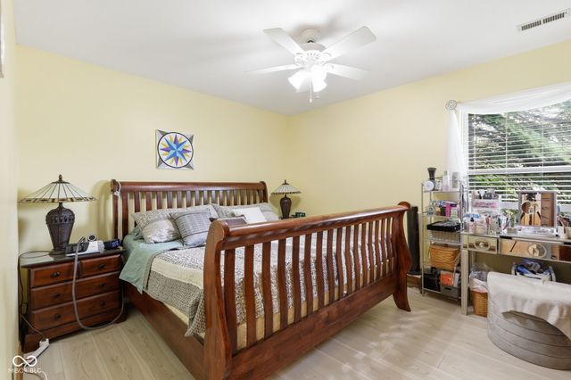 2039 Flamingo Way, Franklin, IN 46131