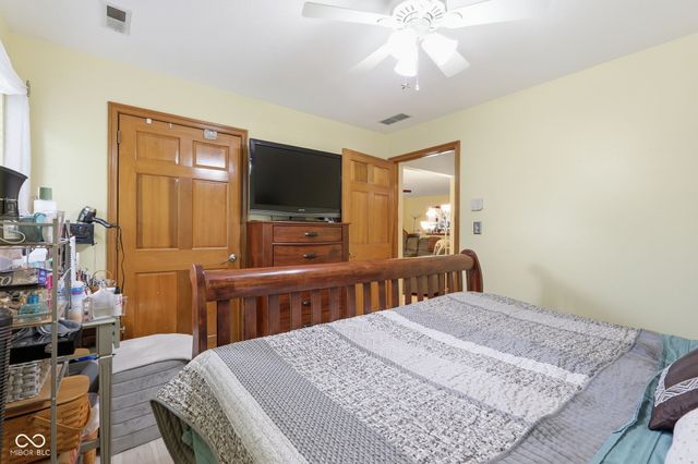 2039 Flamingo Way, Franklin, IN 46131