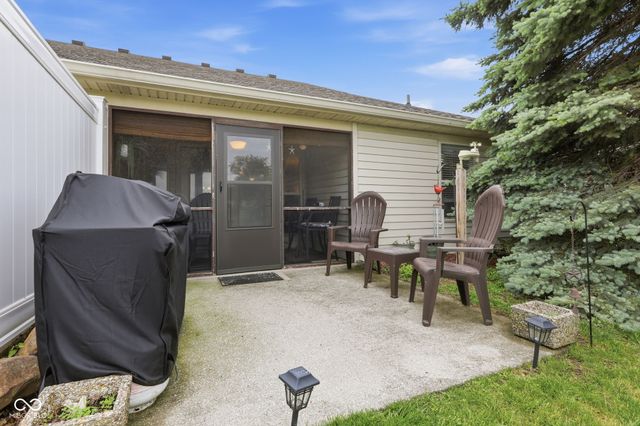 2039 Flamingo Way, Franklin, IN 46131