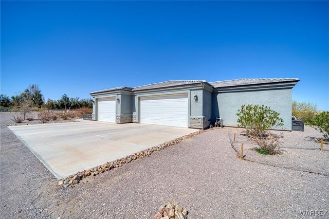 1900 E Willow Drive, Mohave Valley, AZ 86440