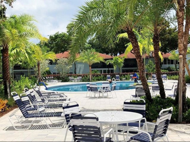 6650 S Oriole Boulevard 4080, Delray Beach, FL 33446