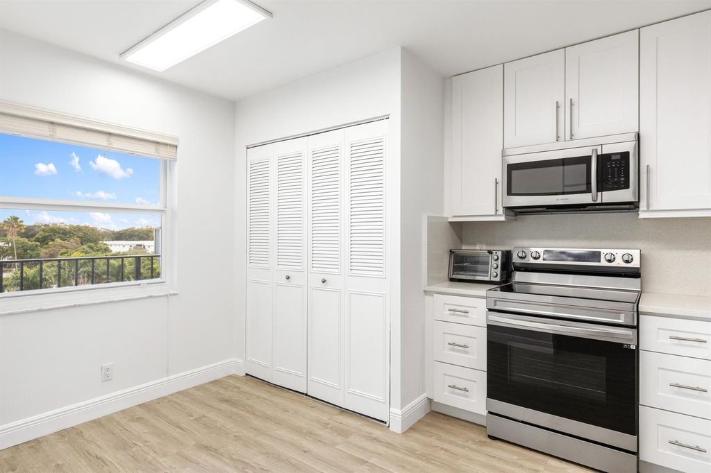 6650 S Oriole Boulevard 4080, Delray Beach, FL 33446