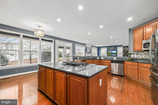 8717 FLOWERING DOGWOOD LN, Lorton, VA 22079