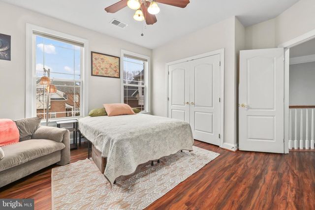 8717 FLOWERING DOGWOOD LN, Lorton, VA 22079