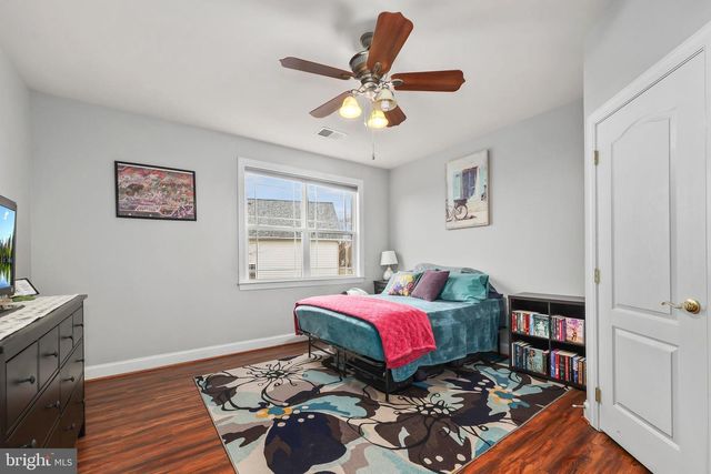 8717 FLOWERING DOGWOOD LN, Lorton, VA 22079