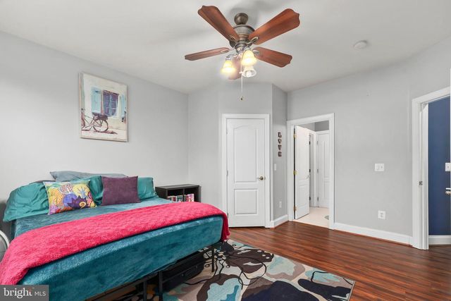 8717 FLOWERING DOGWOOD LN, Lorton, VA 22079