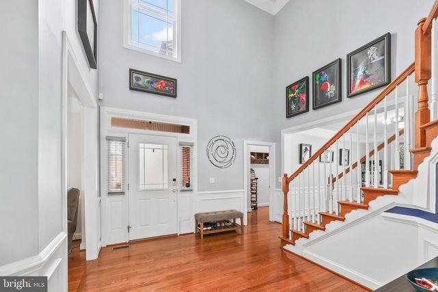 8717 FLOWERING DOGWOOD LN, Lorton, VA 22079