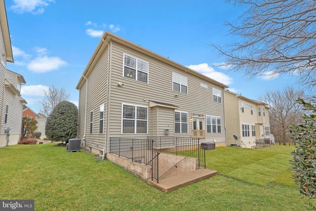 8717 FLOWERING DOGWOOD LN, Lorton, VA 22079