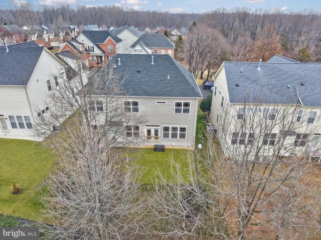 8717 FLOWERING DOGWOOD LN, Lorton, VA 22079