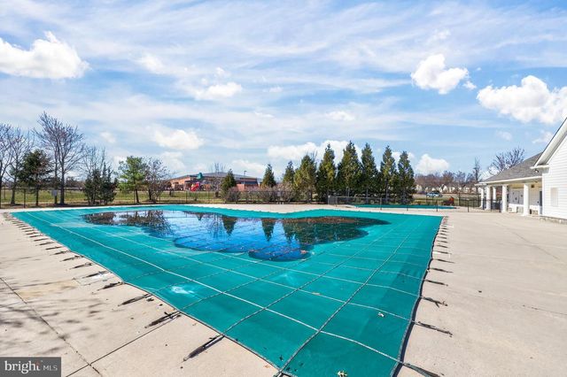 8717 FLOWERING DOGWOOD LN, Lorton, VA 22079