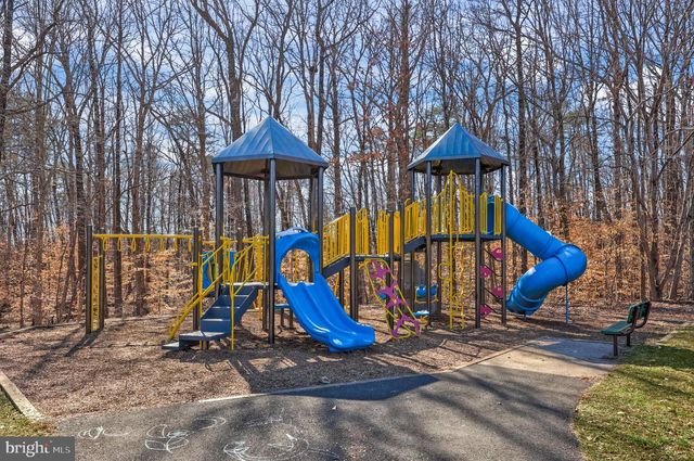 8717 FLOWERING DOGWOOD LN, Lorton, VA 22079