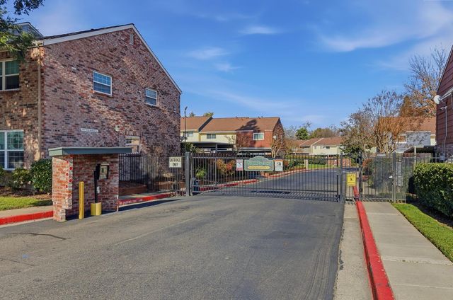 6430 Wexford Cir, Citrus Heights, CA 95621