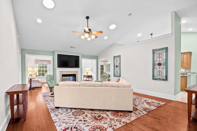 504 Harrington Ct., Murrells Inlet, SC 29576