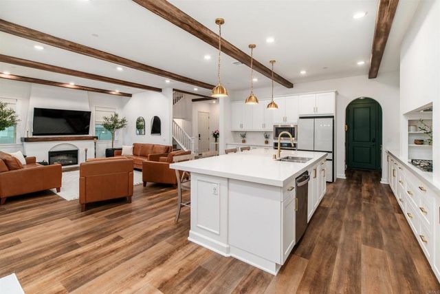 587 Gateway Lane, San Marcos, CA 92078