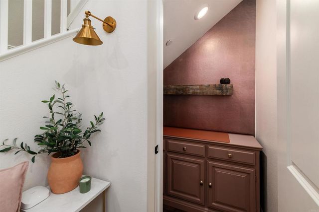 587 Gateway Lane, San Marcos, CA 92078