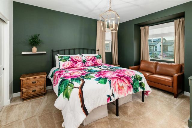 587 Gateway Lane, San Marcos, CA 92078