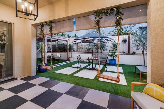 587 Gateway Lane, San Marcos, CA 92078