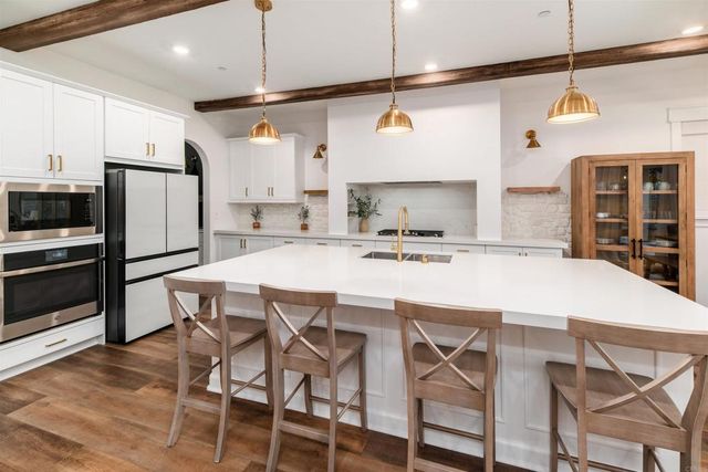 587 Gateway Lane, San Marcos, CA 92078