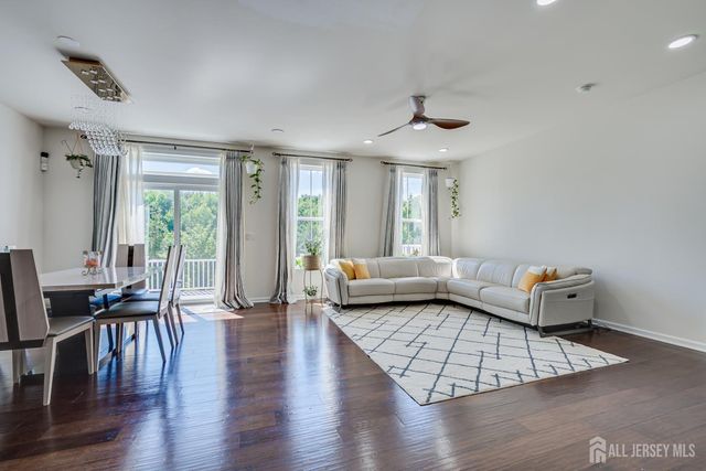 14 Hyacinth Lane, Monroe, NJ 08831