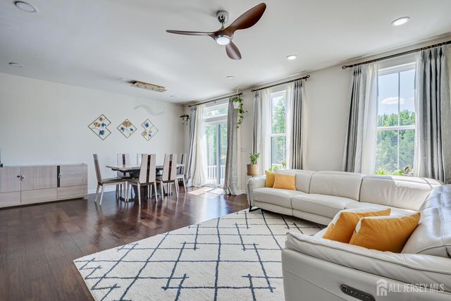 14 Hyacinth Lane, Monroe, NJ 08831