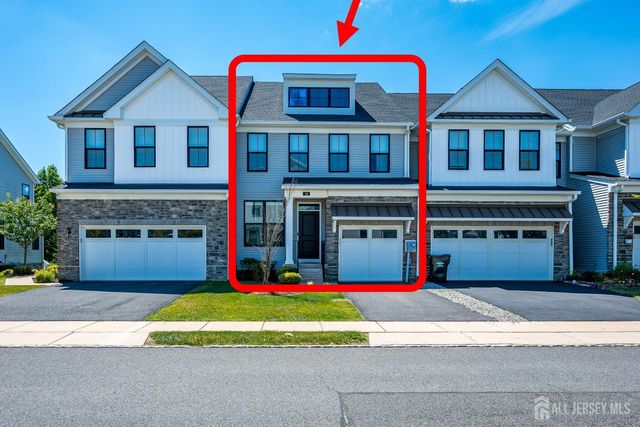 14 Hyacinth Lane, Monroe, NJ 08831