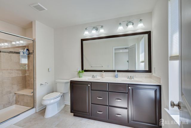 14 Hyacinth Lane, Monroe, NJ 08831