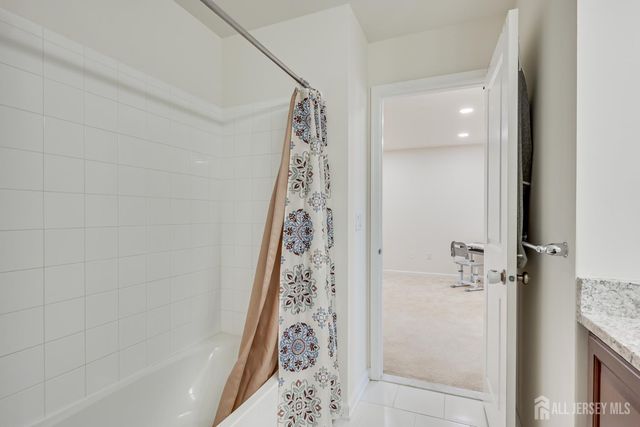 14 Hyacinth Lane, Monroe, NJ 08831